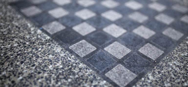 Pourquoi les pros du bâtiment recommandent-ils le terrazzo ?
